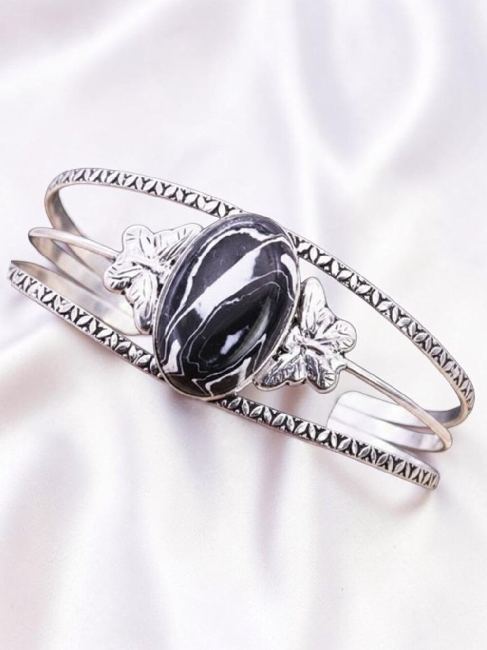 Black Calsilica 925 Silver handmade Bangle/Bracelet Adjustable